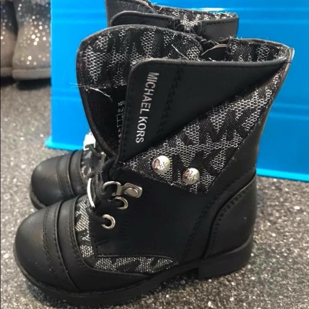 Baby girl boots